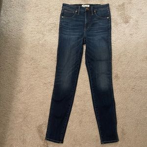 Madewell Tall 10”  high-rise skinny jeans in Wendover wash